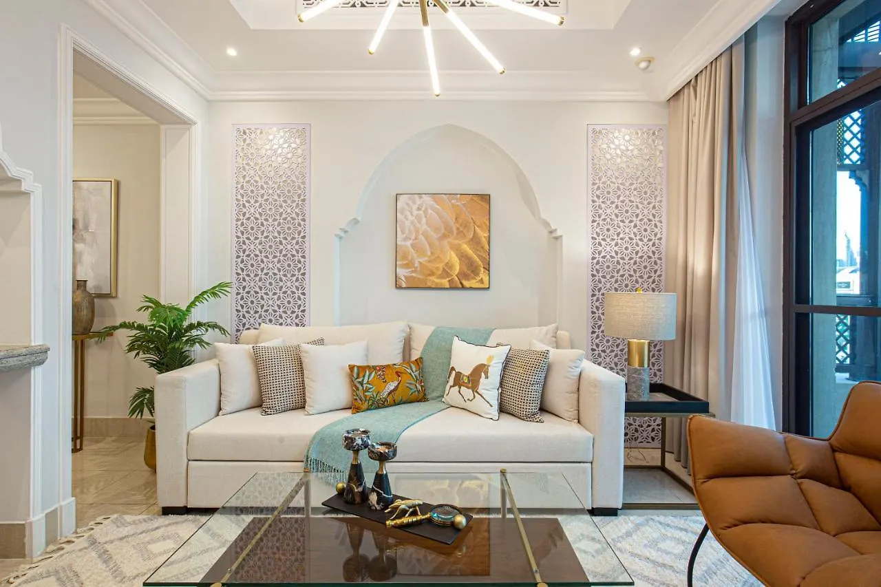 Luxurious 1 Bed -Connected To Dubai Mall contacts